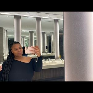 Meet your Posher, Briana